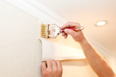 Pose de papier peint à Piobetta — revêtements muraux et toiles de verre